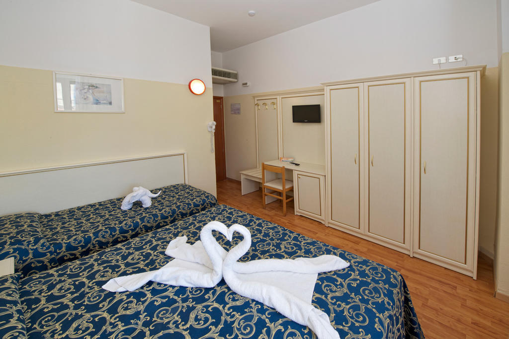 Hotel Garden Cattolica Bilik gambar