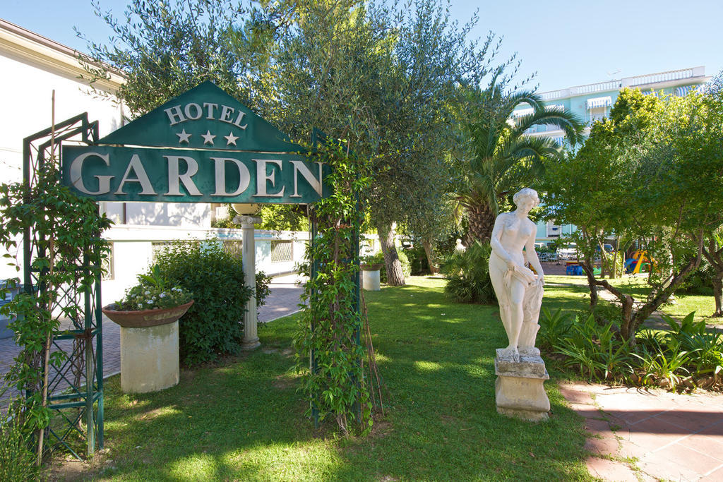Hotel Garden Cattolica Luaran gambar