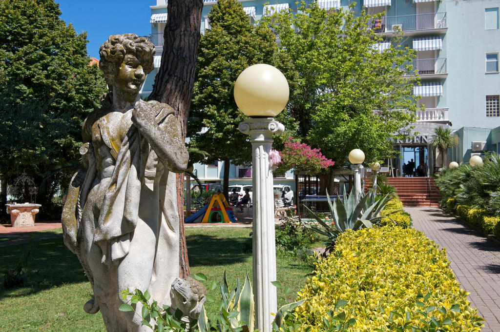 Hotel Garden Cattolica Luaran gambar
