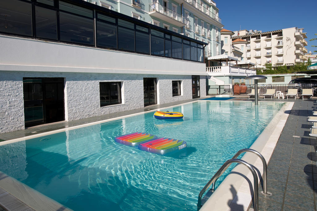 Hotel Garden Cattolica Luaran gambar